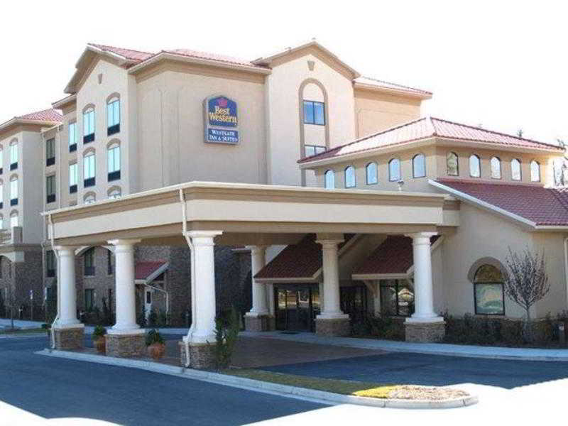 Best Western Plus Westgate Inn And Suites Leland Εξωτερικό φωτογραφία